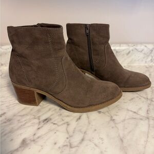 Ruff Hewn Women's Brown Ankle Boots Size 7.5